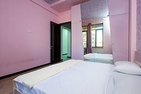 Apartment by Luxe Group DI8210