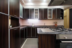 Apartment by Luxe Group DI8210