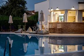 Odysseas Studios with Private Pool