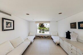 Protaras Seafront Villa Alemar