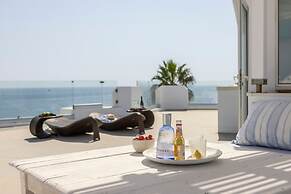 Protaras Seafront Villa Alemar