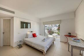 Protaras Seafront Villa Alemar