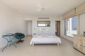 Protaras Seafront Villa Alemar