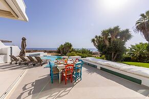 Protaras Seafront Villa Alemar