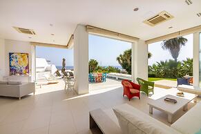 Protaras Seafront Villa Alemar