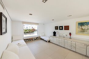 Protaras Seafront Villa Alemar