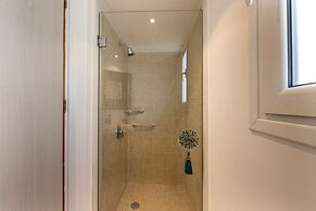 Protaras Seafront Villa Alemar