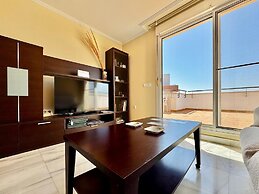 Nice Apartment With Shared Pool