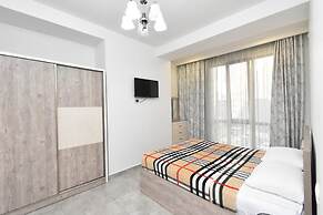 Apartment by Luxe Group DI412