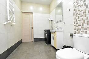 Apartment by Luxe Group DI412