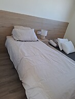 Residencial Breeze 1A by Bookaparadise