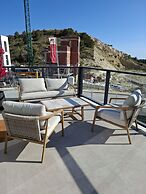 Residencial Breeze 1A by Bookaparadise