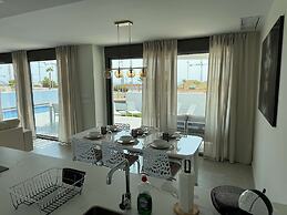 Resort Seascape Villa 8 by Bookaparadise