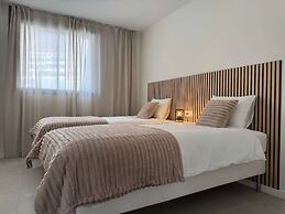Resort Seascape Villa 8 by Bookaparadise