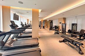 PVH - Stylish 1BR with Study - The Crest