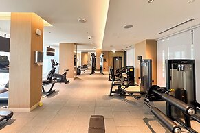 PVH - Stylish 1BR with Study - The Crest