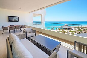 Beachfront Elegance at Las Palomas