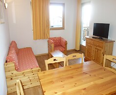 Cosy Apartment Near ski Slope