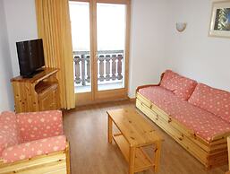 Apartment 100 m From the ski Slope