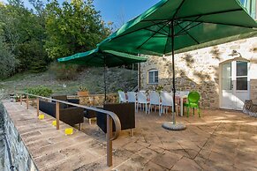 Apartment With Terrace in Assisi
