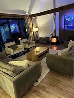Cedar Barn Getaway, 3 Bed, Sleeps 6, Parking
