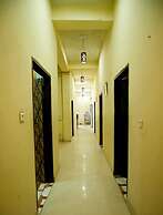 Shri Gauraj Dham Vrindavan