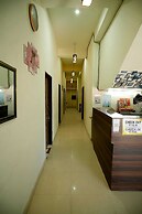 Shri Gauraj Dham Vrindavan