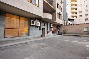 Apartment by Luxe Group HH331