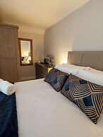 VIaduct Guest House