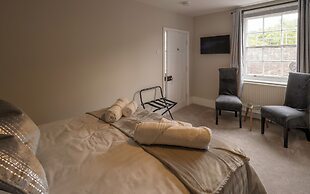 VIaduct Guest House