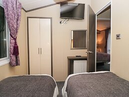 Feather Hill Lodge White Cross Bay, Skiptory Howe 38