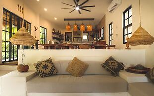 Padma Ha Retreats