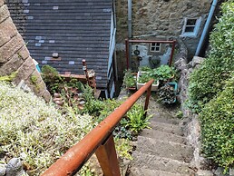 40 Water Lane