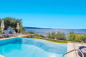Villa Penelope With 4 Bedrooms and 3 Bathrooms
