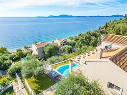 Villa Penelope With 4 Bedrooms and 3 Bathrooms