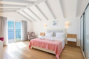 Villa Penelope With 4 Bedrooms and 3 Bathrooms