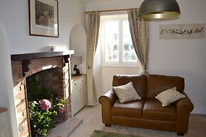 Myrtle Cottage