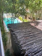 Great 3 Bedroom Apartment and Private Pool!