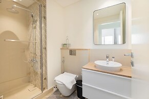 Dubai Hills Sleeps 4 in a Great Location