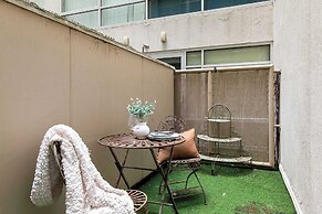 A Cozy CBD Studio Near Melbourne Central