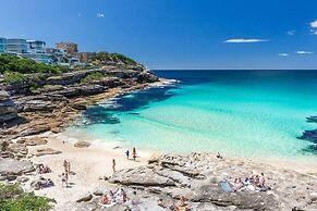 A Modern Beach Studio, 5min Walk to Bondi Beach