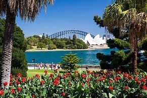 A Modern Beach Studio, 5min Walk to Bondi Beach