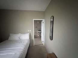 MJays Guesthouse