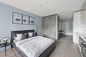 A Stylish Studio Right Next to Southern Cross