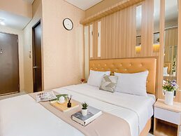 Warm Contemporary Studio Apartment At Transpark Cibubur