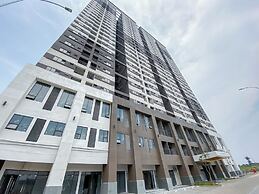 Simple And Bright 3Br At Meikarta Apartment