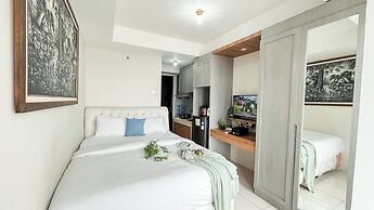 Simple Space Studio At Belmont Residence Puri Apartment