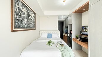 Simple Space Studio At Belmont Residence Puri Apartment