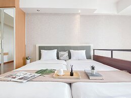 Contemporary Studio Loft Apartment At Park View Condominium