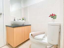 Contemporary Studio Loft Apartment At Park View Condominium